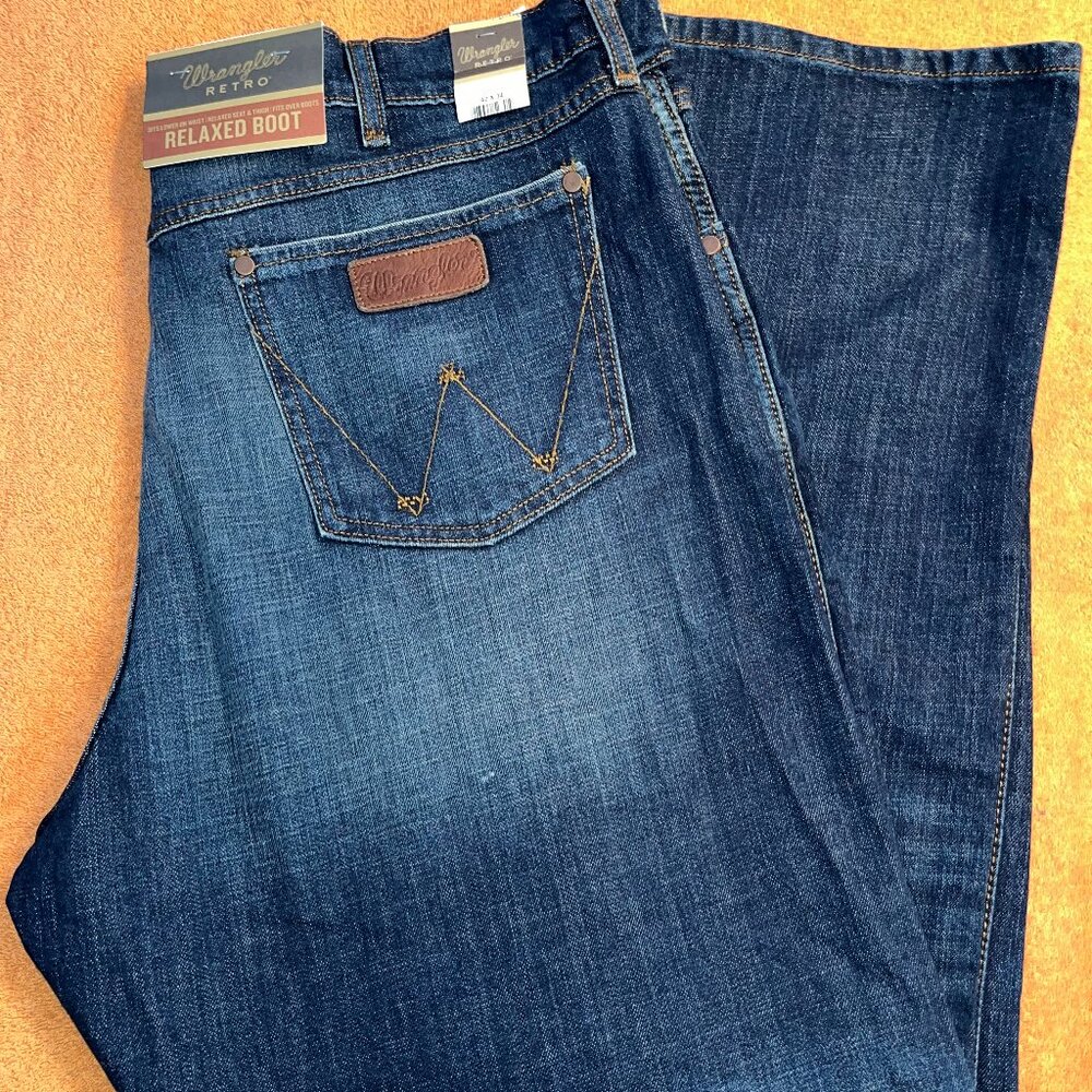 Men's Wrangler Retro Relaxed Fit Mid-Rise Boot Cut Jeans WRT20JH Sz 42X34 NWT